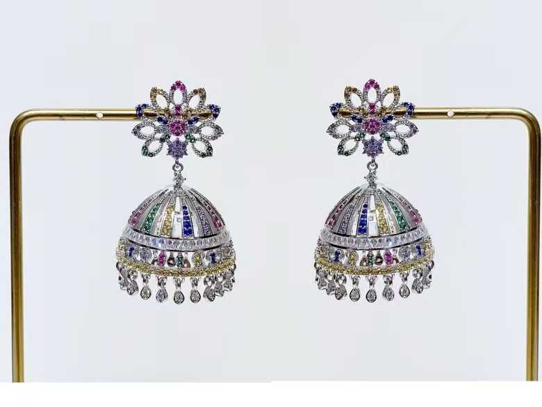 Zircon inlaid high-end three-dimensional wind chime earrings