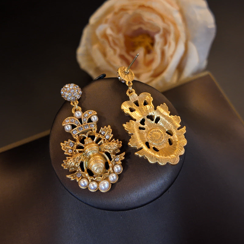 Vintage Pearl Diamond Crown 3D Embossed Bee Earrings