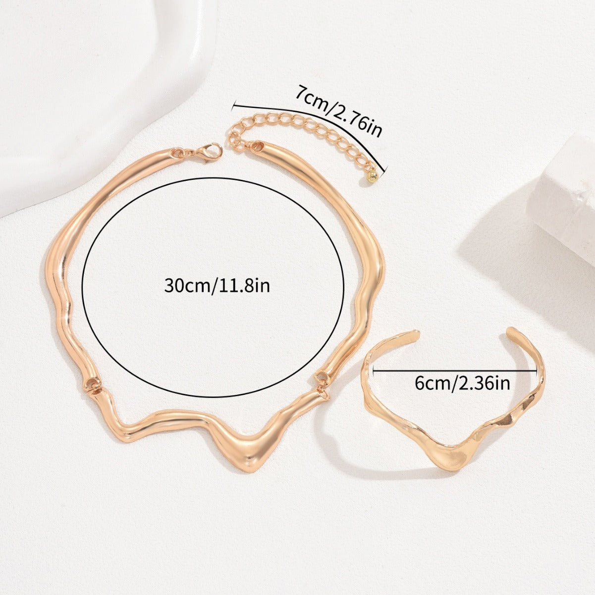 Metal Twist Design Choker Bracelet Set