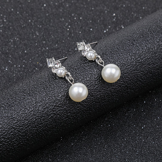 Pearl and Gemstone Necklace Set