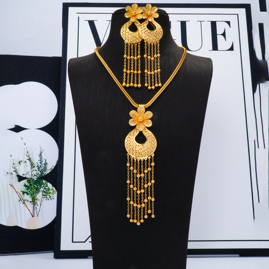 Tassel suit