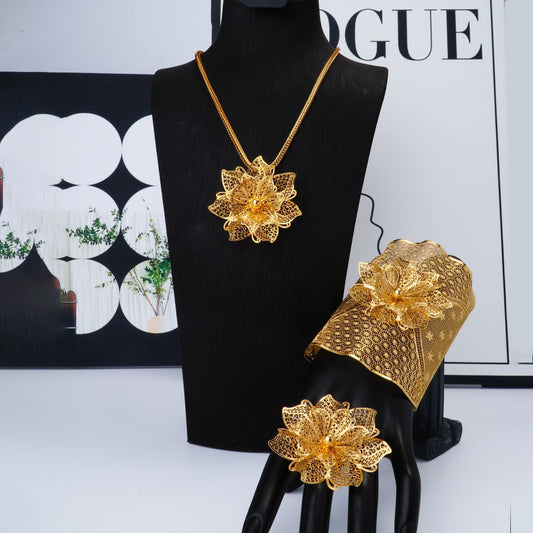 Sand Gold Rose Pendant Set