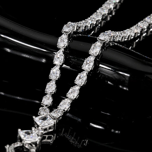 Pear-shaped necklace